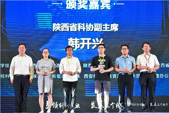 1562894090744036625.png 1562894090744036625.png